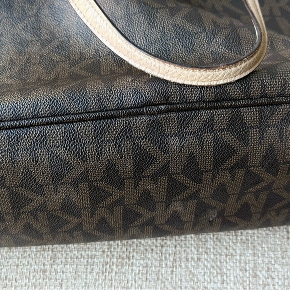 Michael Kors Dark Brown and Beige Tote - Picture 3 of 16